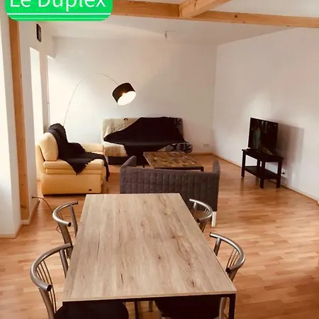 Le Duplex -- Old Town Apartment Obernai